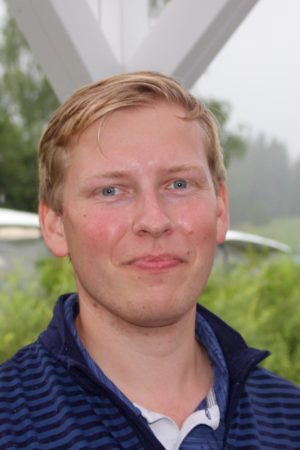 Dagens navn i fjor var Knut Sørset, som vant B-klassen på -8.